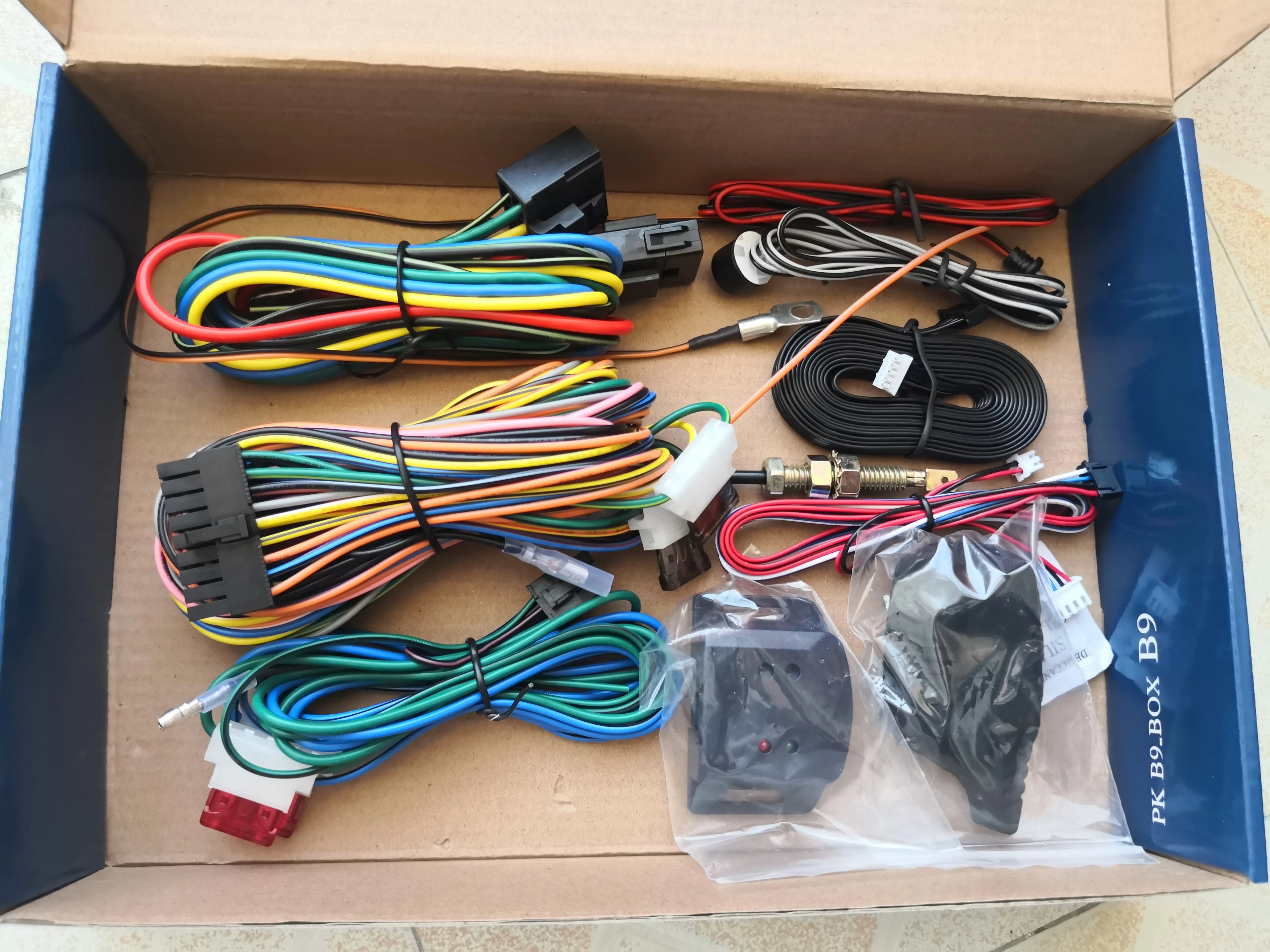 Twage B9 Global Universal Lcd Two Way Car Alarm System with Engine Start Suitable for Starline Car Alarm System